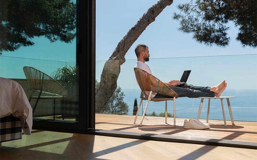 The Western Connect - A First-Timers Guide to Building Wealth with Vacation Rentals