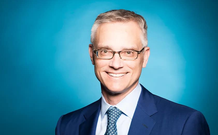 The Western Connect Magazine - American Airlines Group Inc and CEO Robert Isom